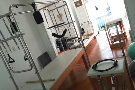 Lari Taciana Studio Pilates Wellness (Studio Fit)