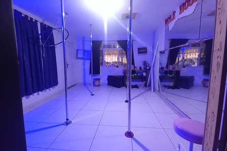 Studio Pole Dance House