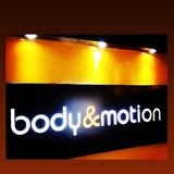 BODY&MOTION - Prata - logo
