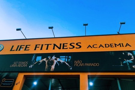 Academia Life Fitness