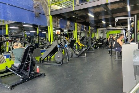 Academia Lake Gym Fitness Center