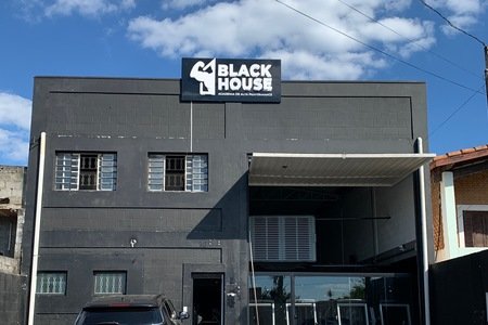 Black House Academia
